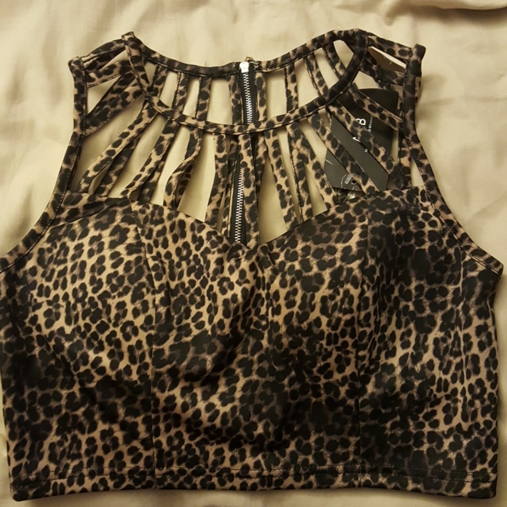 Leopard print crop top